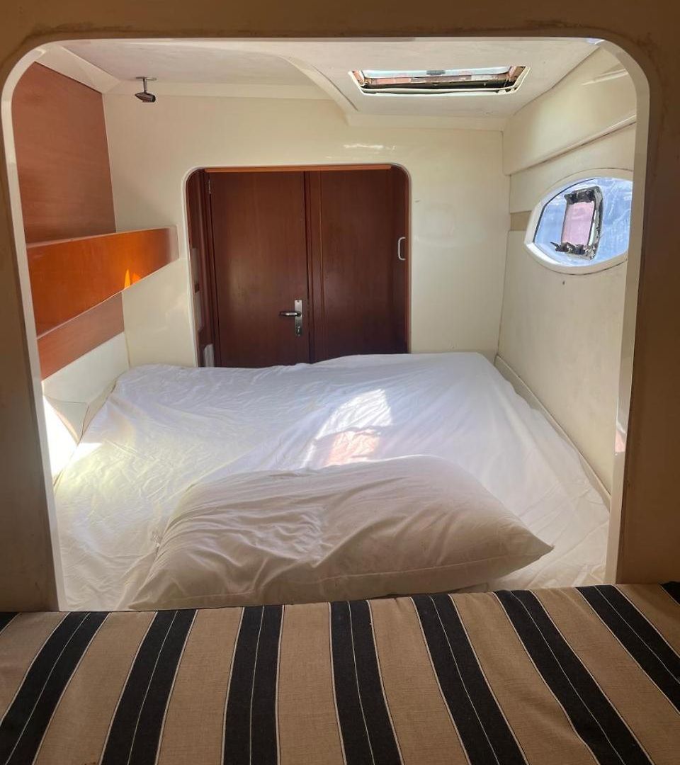 Catamaran In Bay Hotel en barco Cartagena